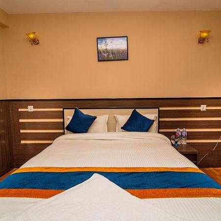 Karma Travellers Home Катманду Екстер'єр фото