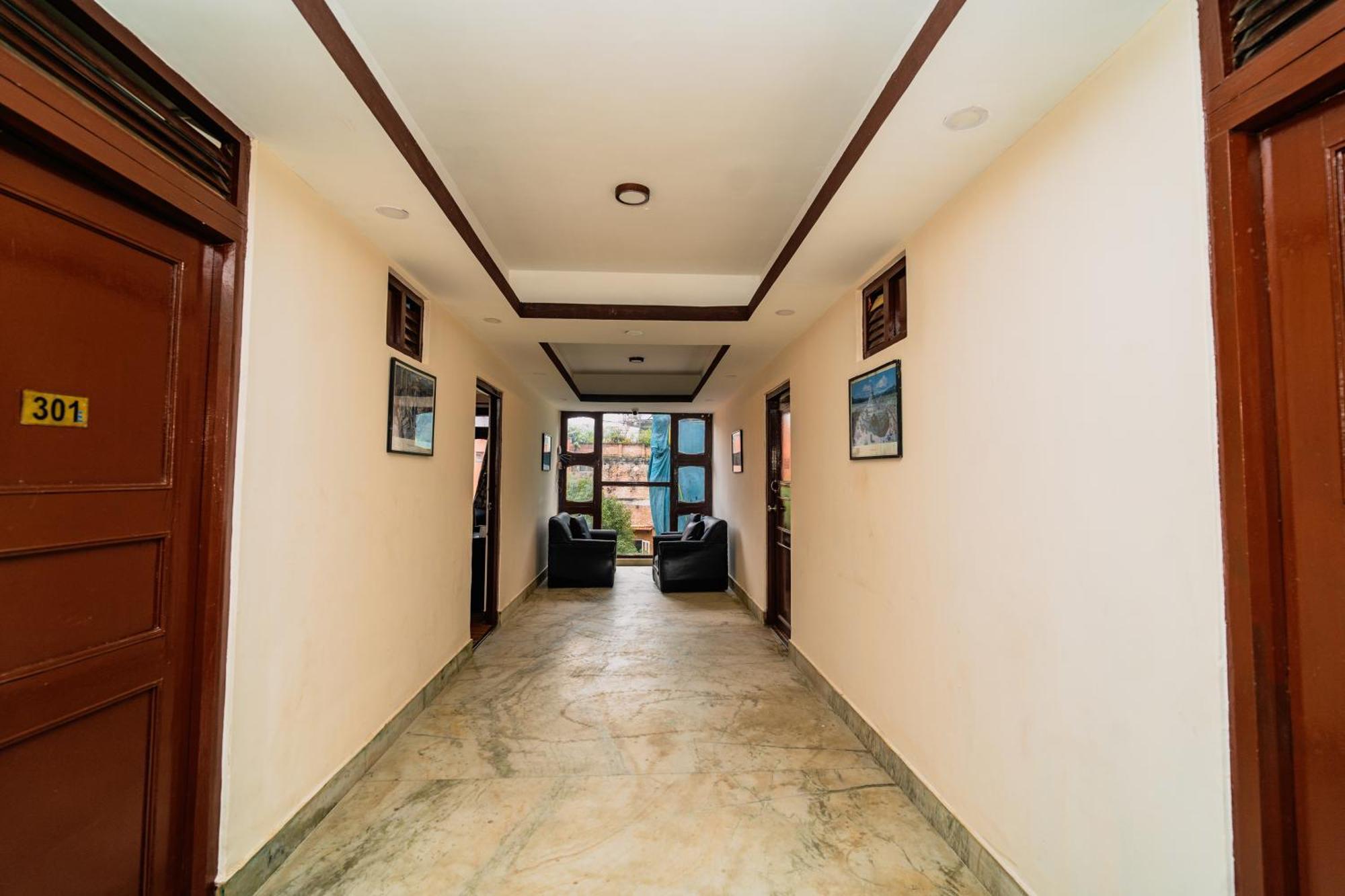 Karma Travellers Home Катманду Екстер'єр фото
