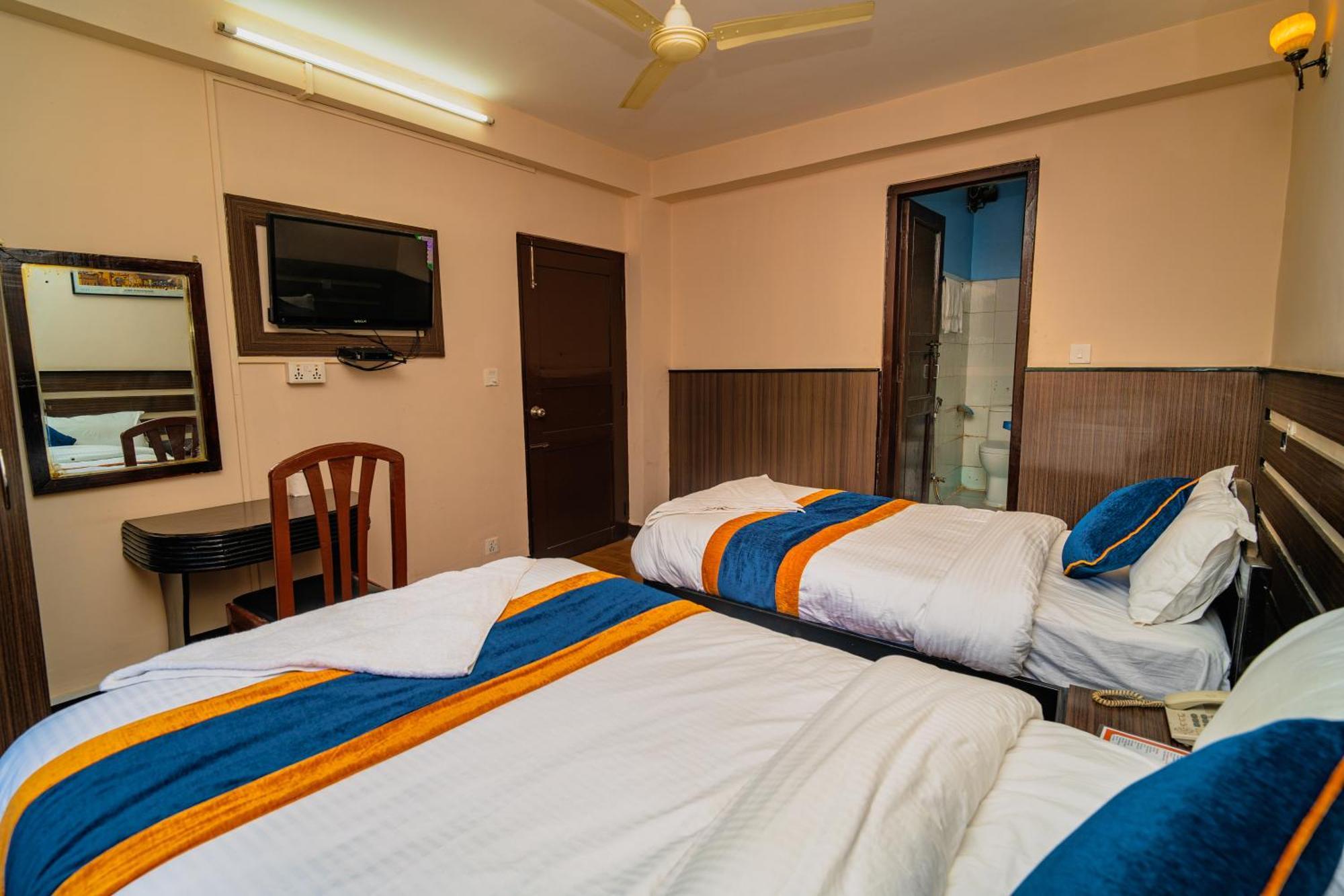 Karma Travellers Home Катманду Екстер'єр фото