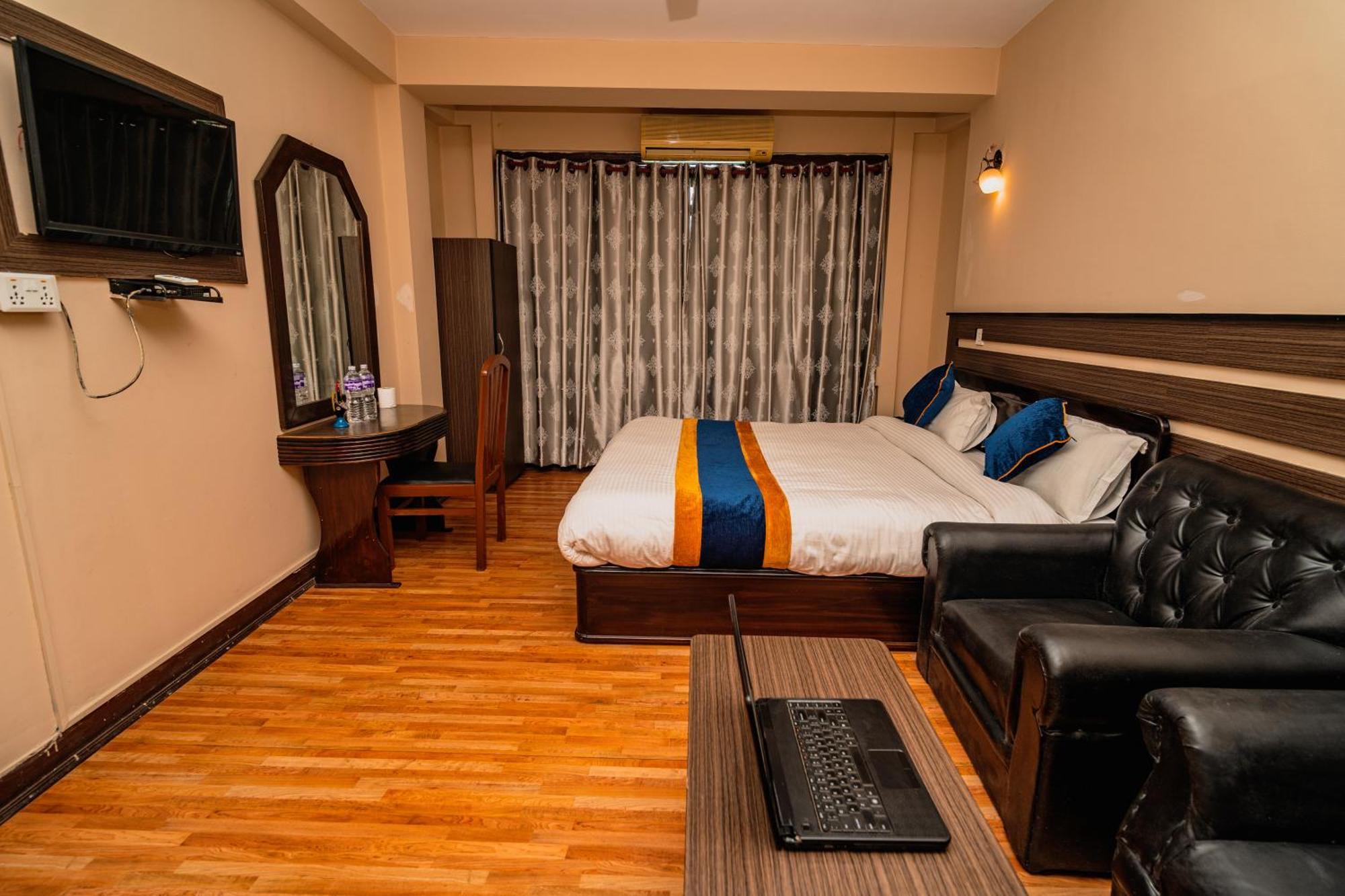 Karma Travellers Home Катманду Екстер'єр фото