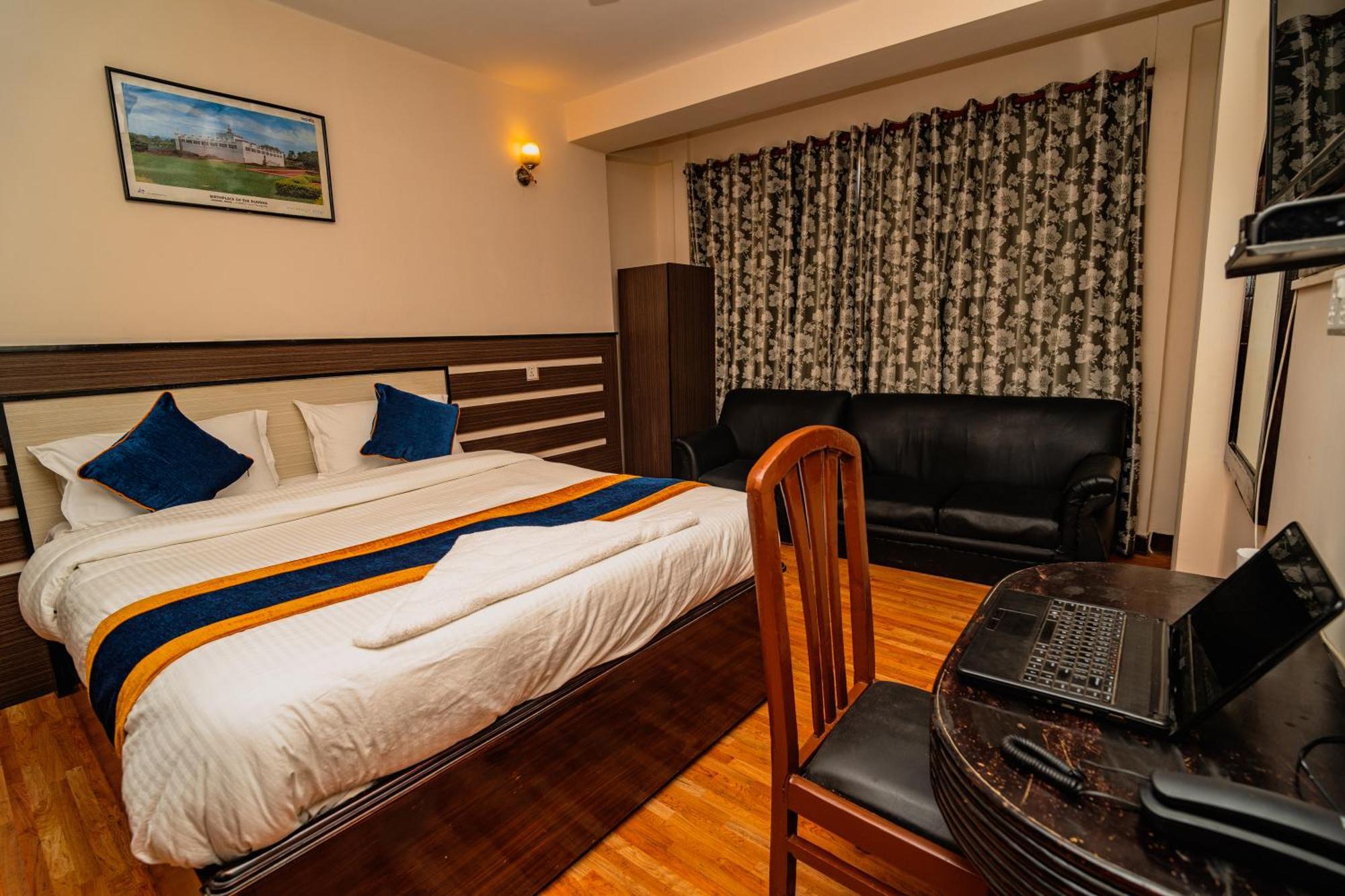 Karma Travellers Home Катманду Екстер'єр фото