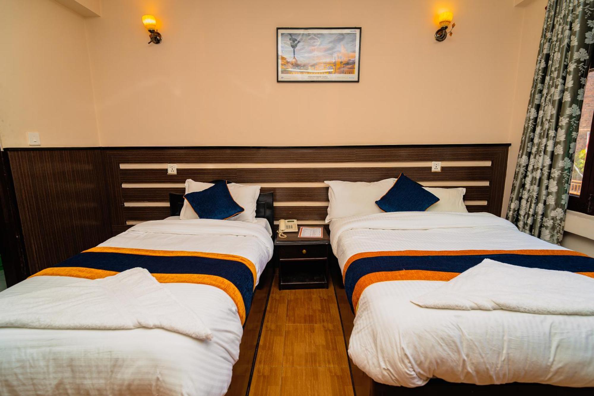 Karma Travellers Home Катманду Екстер'єр фото