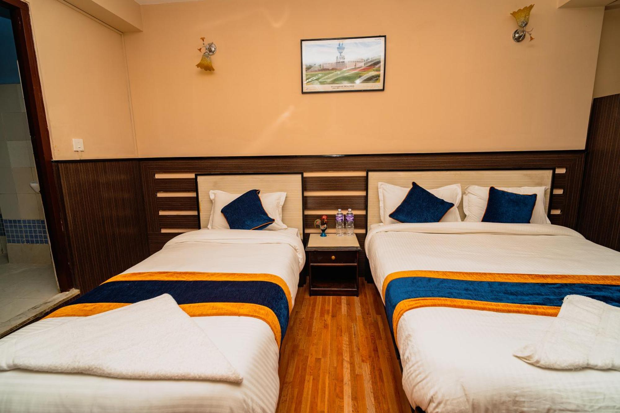 Karma Travellers Home Катманду Екстер'єр фото