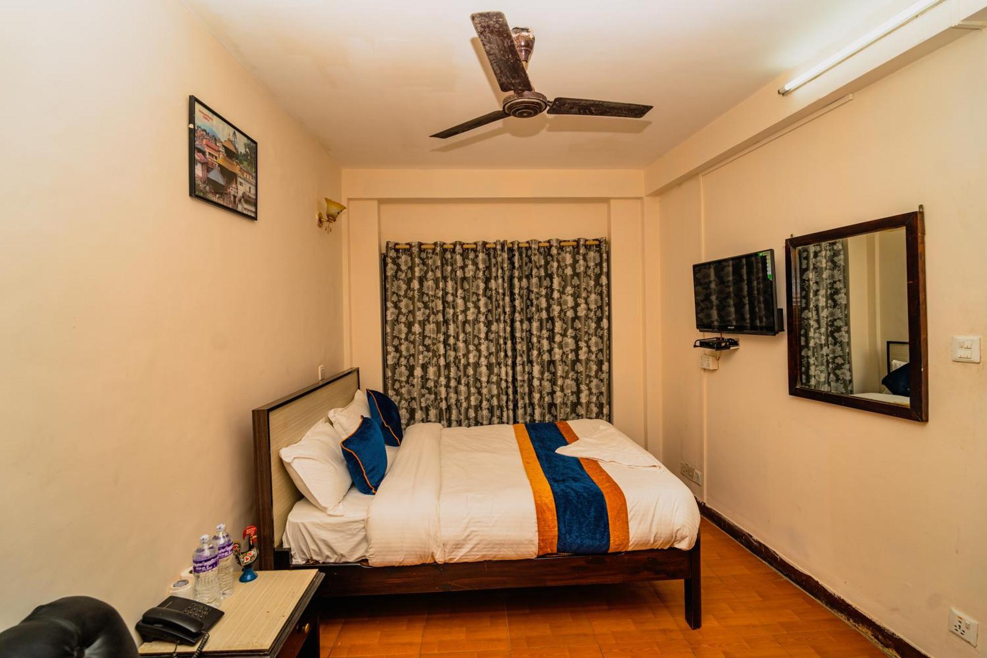 Karma Travellers Home Катманду Екстер'єр фото